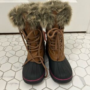 Brand New Girl’s Joe Fresh Winter Boots, Sz 3